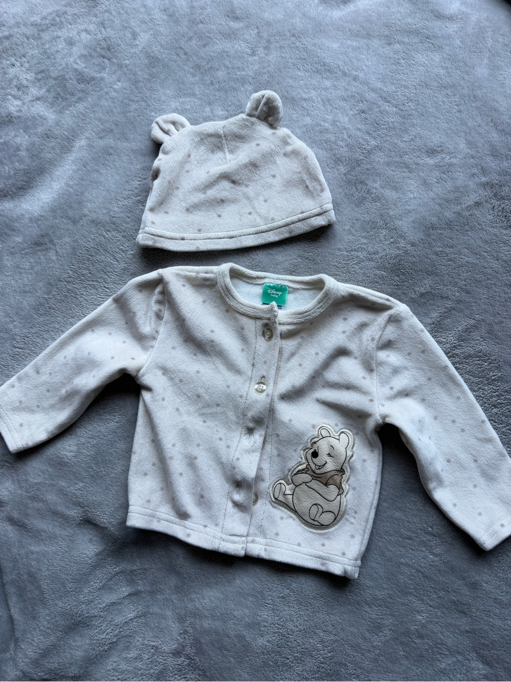 Disney Ivory Baby Winnie the Pooh cardigan & Ear Hat Set